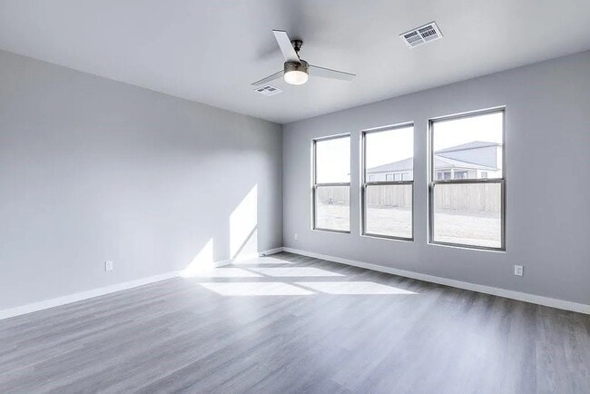 Building Photo - 15400 Caspian Ln