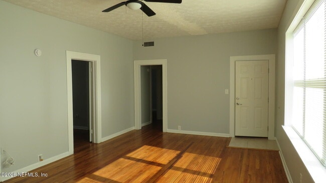 Building Photo - 1935 San Marco Blvd