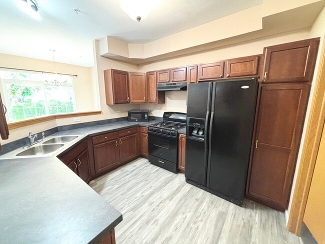 Building Photo - 3922 Preston Dr