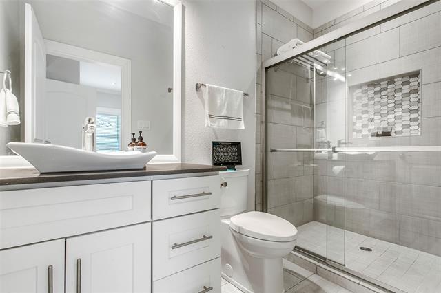 Building Photo - 4719 Junius St