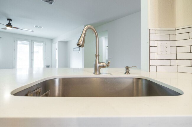 Building Photo - *POOL* Beautiful Gilbert Home Nestled at the Base of the San Tan Mountains