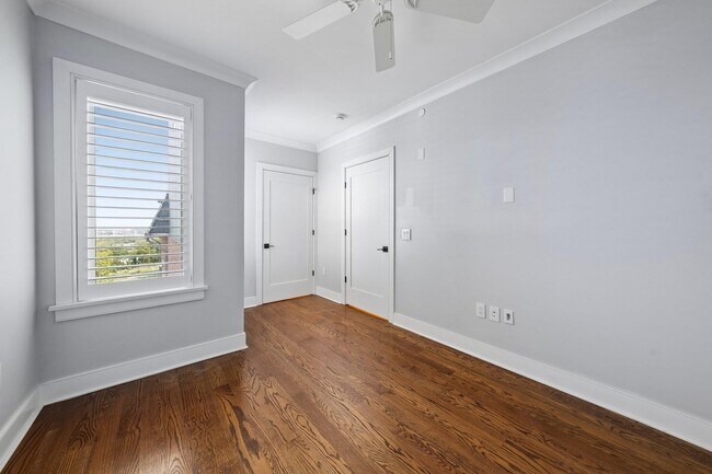 Building Photo - 139 Sherman Pl