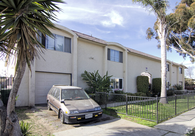 Primary Photo - Garfield Apartments