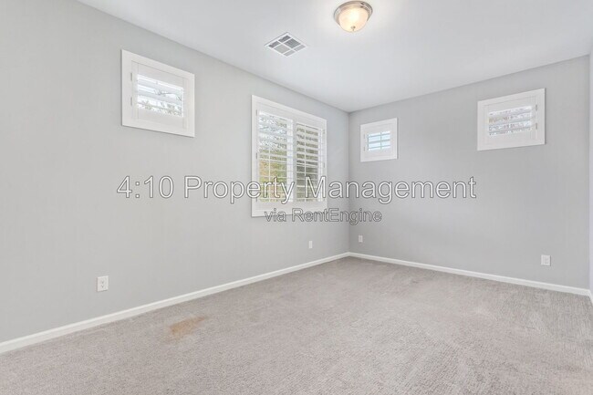 Building Photo - 2435 N 27th St