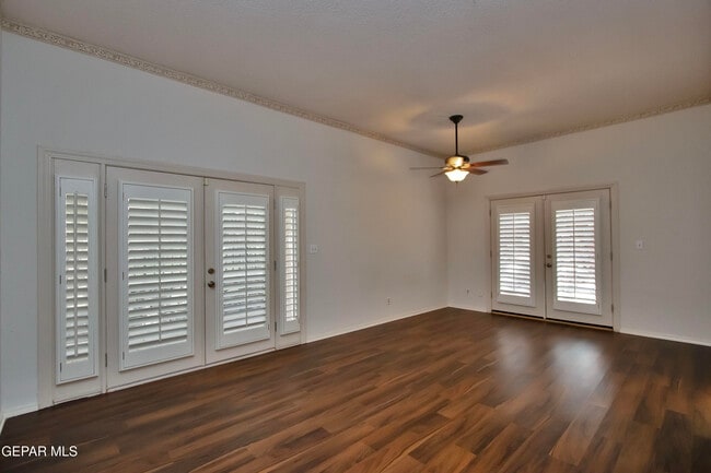 Building Photo - 5710 Mira Grande Dr