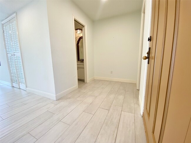 Building Photo - 1259 Blalock Rd