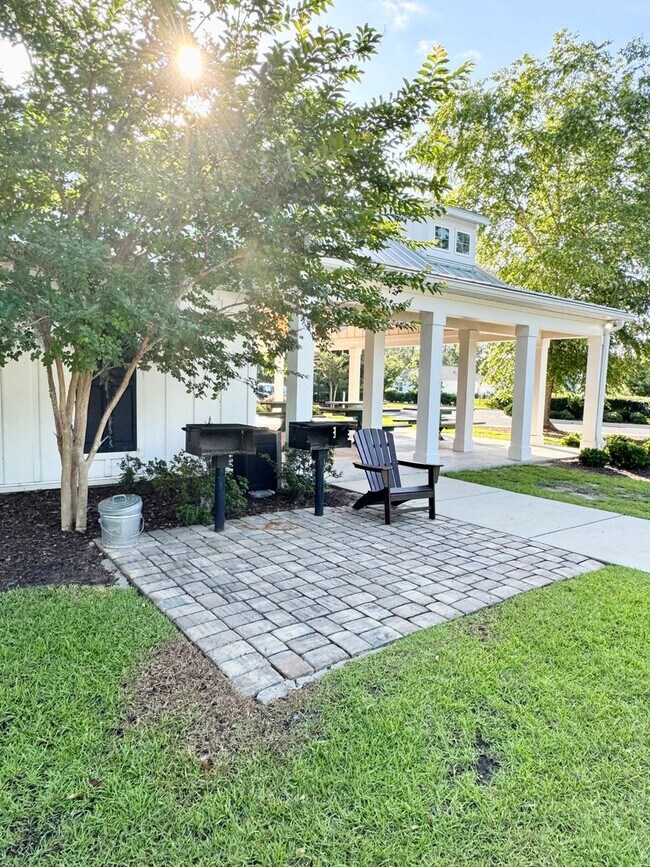 Building Photo - 171 Long Leaf Pine Dr