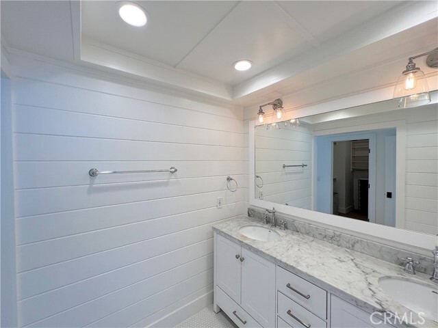 Building Photo - 33952 Cape Cove