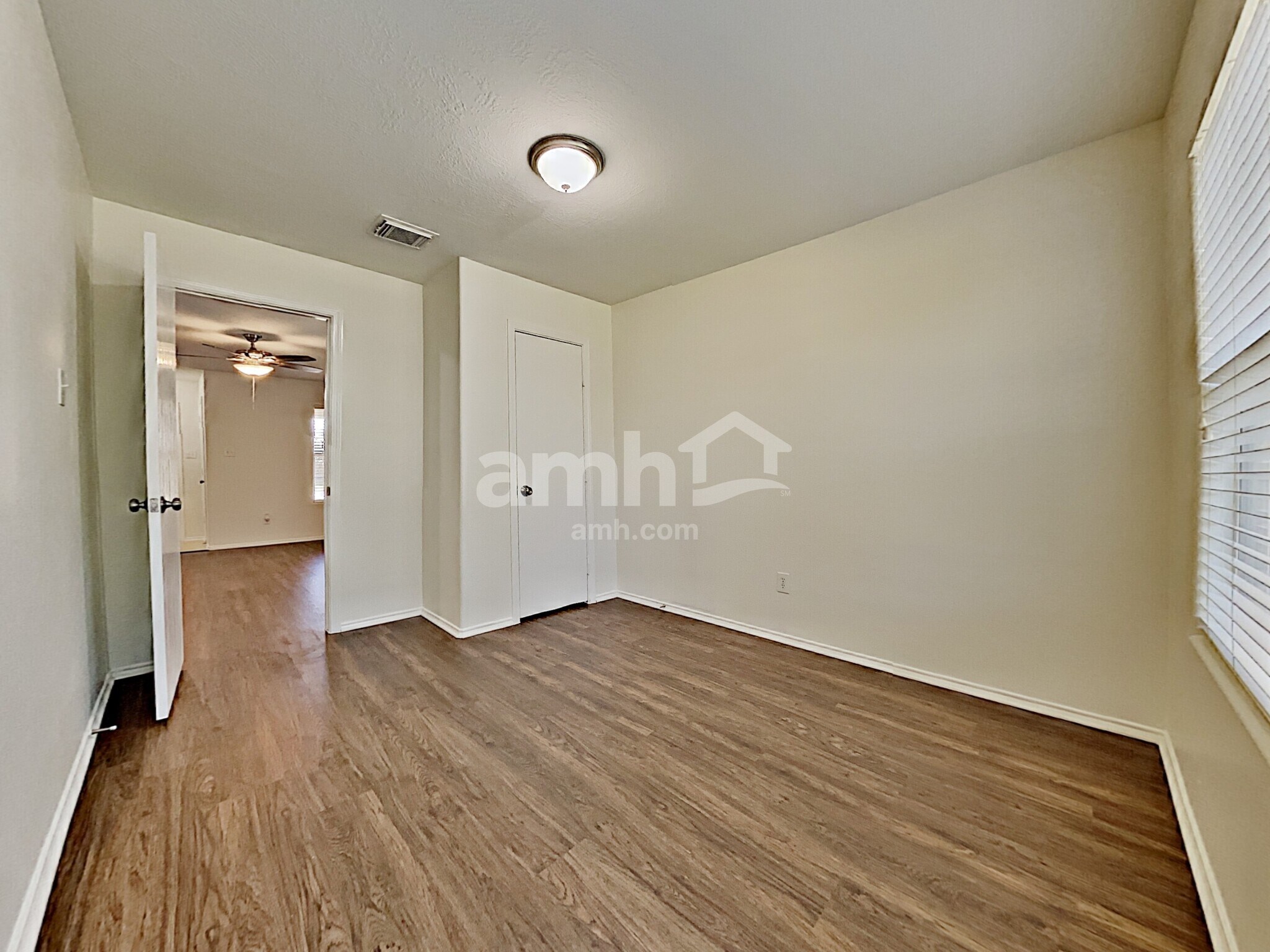 Building Photo - 6830 Shallow River Ct