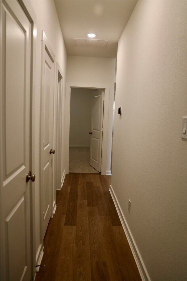 Building Photo - 27003 Golden Isle Ln
