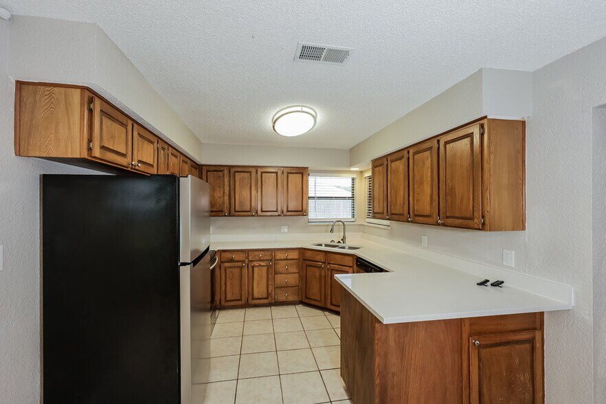 Building Photo - 7712 Partridge Dr