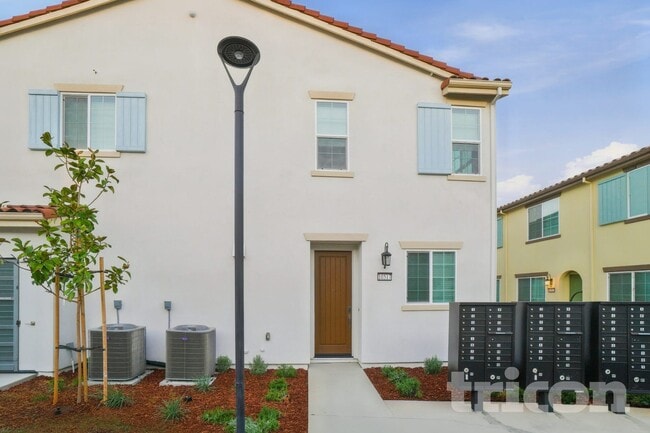Building Photo - 10517 Barrena Lp