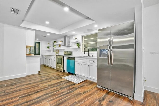 Building Photo - 112 Hillcrest Dr