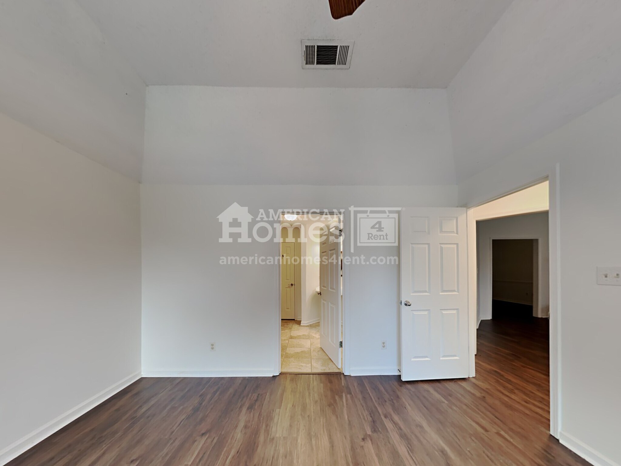 Building Photo - 245 Brookstone Cove