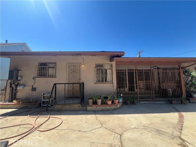 Building Photo - 662 Kempton Ave