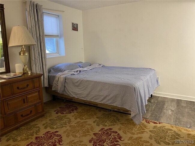 Building Photo - 36 Altair Dr