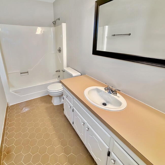 Building Photo - 1849 Quail Ridge Rd