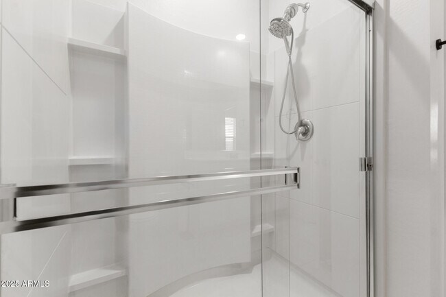 Building Photo - 8133 S 64th Ln