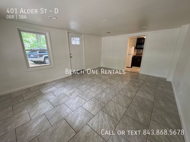 Building Photo - 401 Alder St