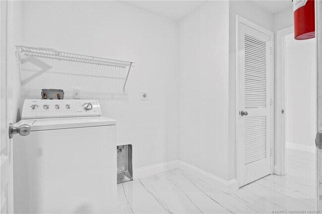 Building Photo - 5405 Jamboree Dr