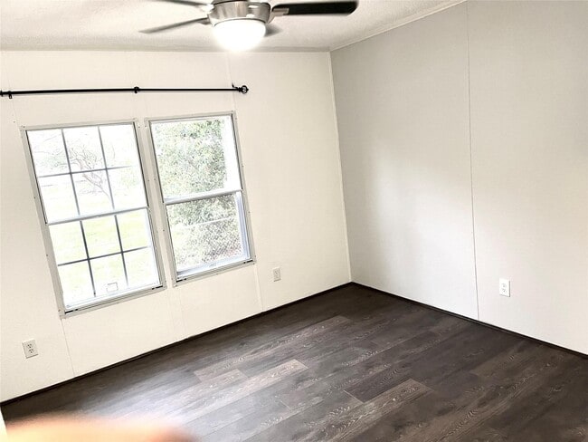 Building Photo - 311 Texas Ave