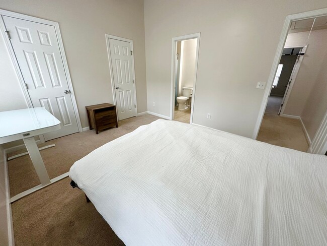 Building Photo - 1481 Liberty Pkwy NW