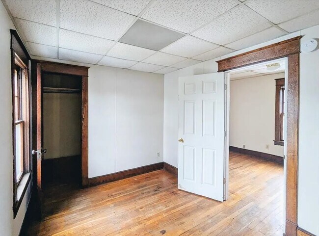 Building Photo - 1706 Tracy St