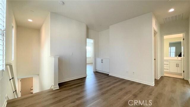 Building Photo - 155 Excursion