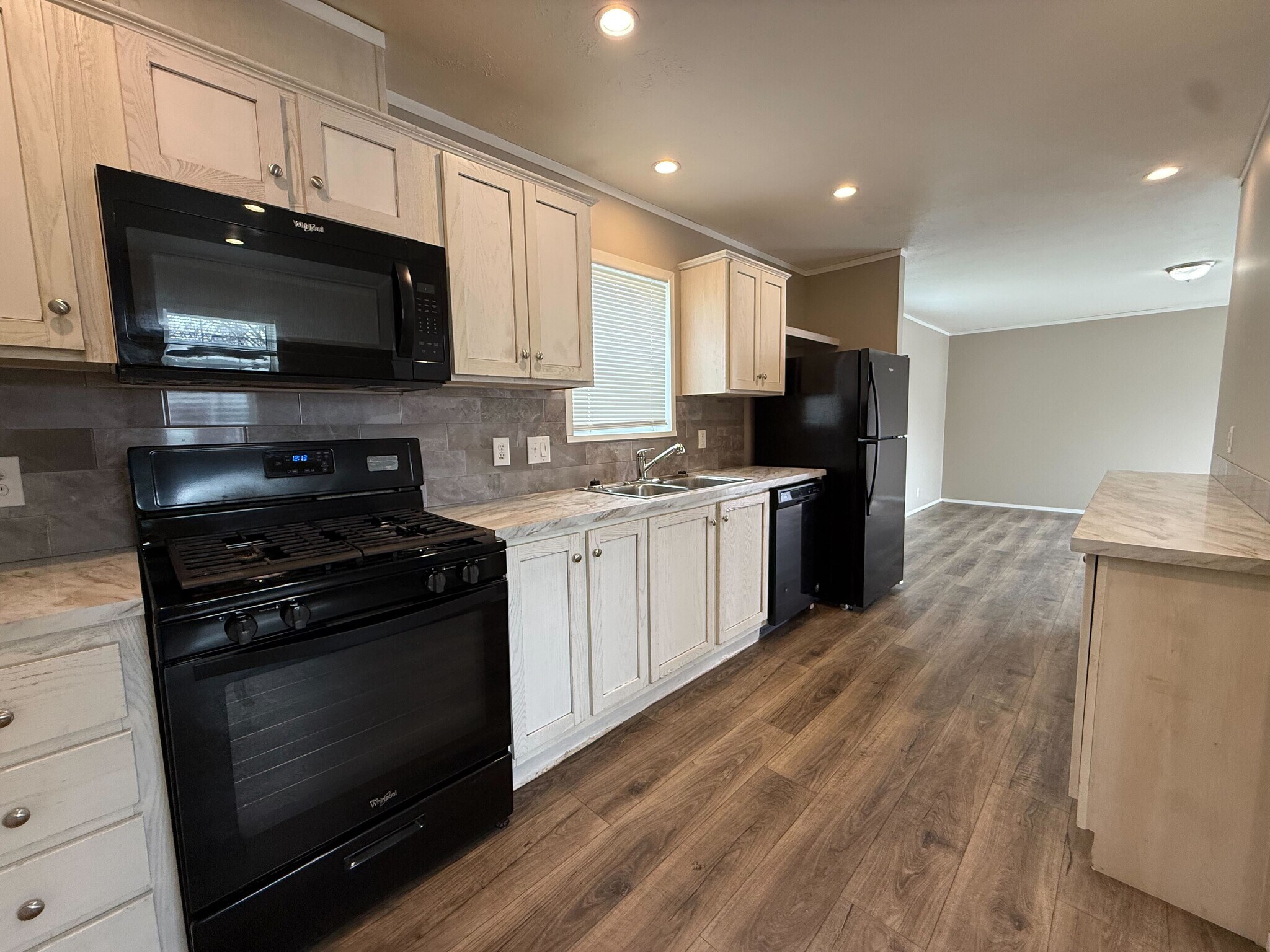 Building Photo - 11785 Cascade Cir