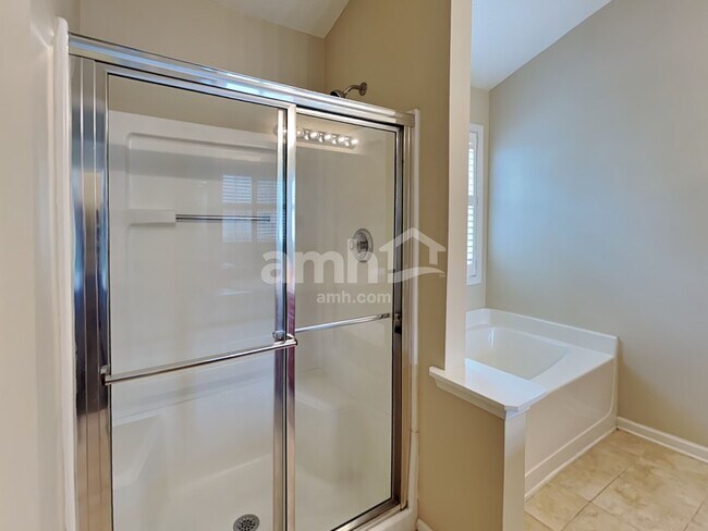 Building Photo - 3385 Woodash Ln