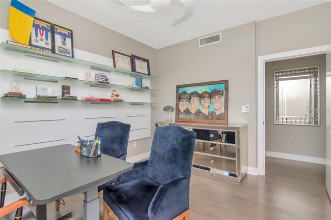 Building Photo - 1120 E Kennedy Blvd