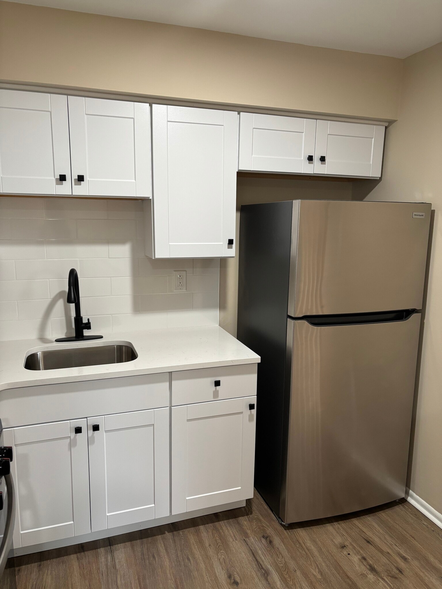 Building Photo - 4322 E Howell St