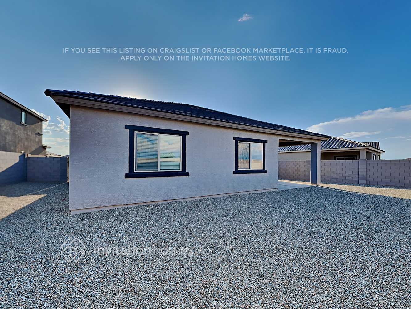 Building Photo - 18099 N Lakeside Ct