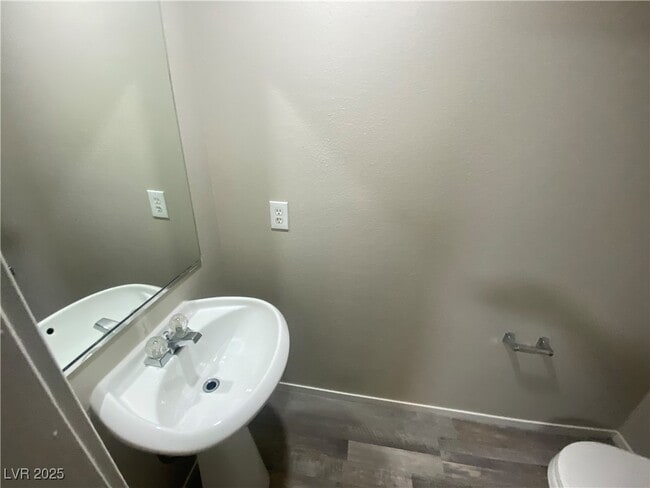 Building Photo - 4063 Halfmoon Bay Dr