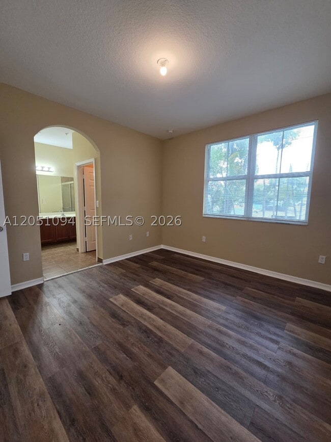 Building Photo - 2851 Prospect 404