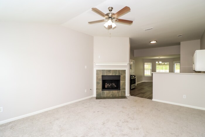 Building Photo - 465 Oakland Hills Dr