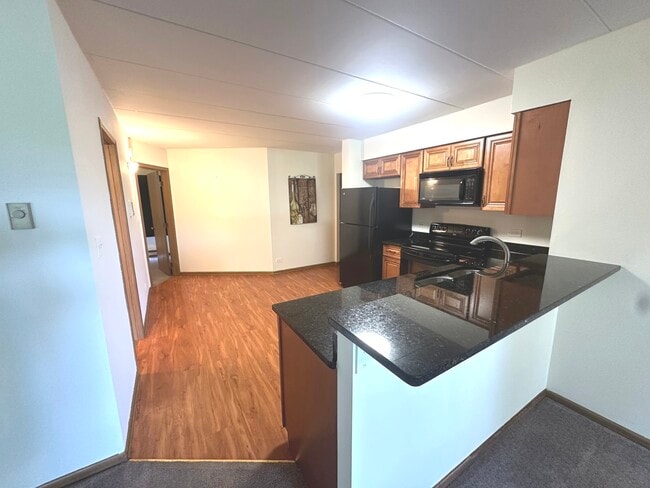 Building Photo - 641 Briar Hill Ln