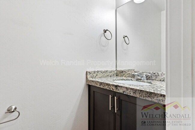 Building Photo - 433 N 100 W