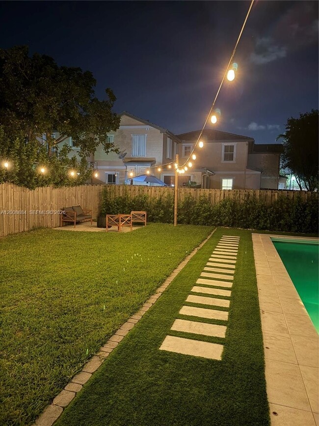 Building Photo - 2945 SE 3rd St