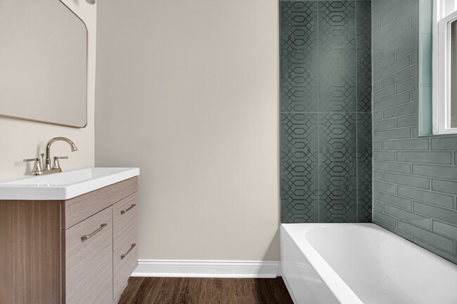 Building Photo - 7011 S Prairie Ave