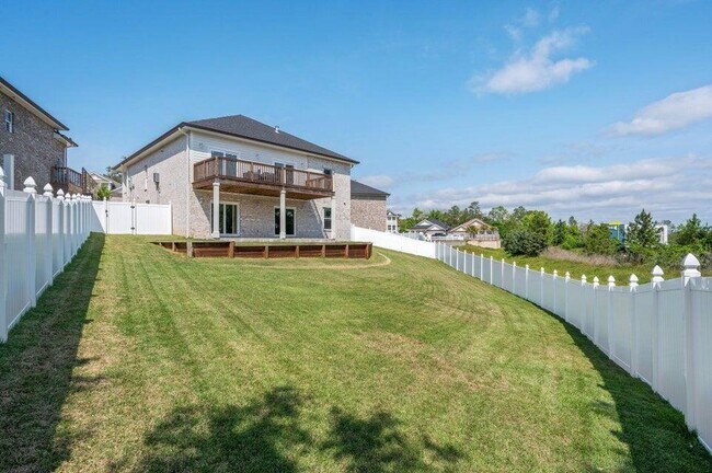 Building Photo - 508 Hideaway Ln