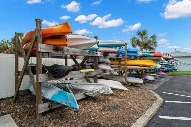 Building Photo - 3837 Pompano Dr SE