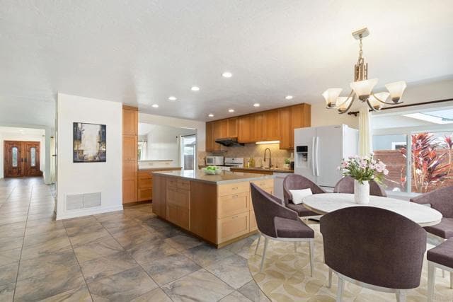 Building Photo - 11413 Surco Dr