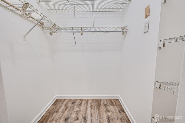 Building Photo - 1116 Edison Glen Terrace