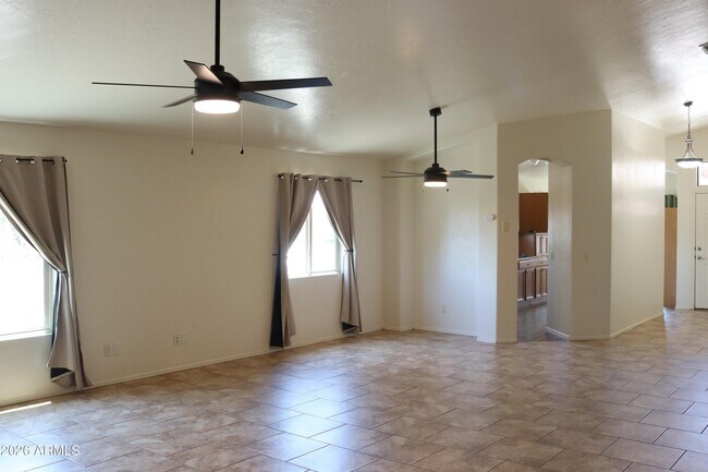 Building Photo - 5379 Almosa St