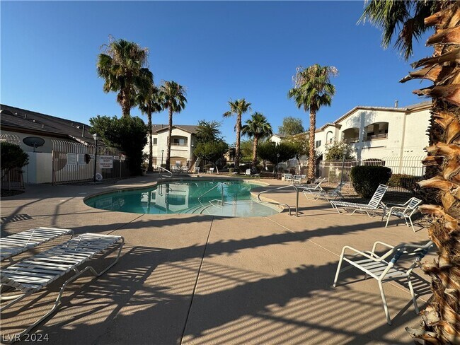 Building Photo - 5655 E Sahara Ave