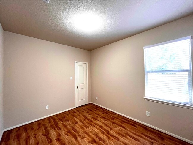 Building Photo - 20330 Pine Water Ln