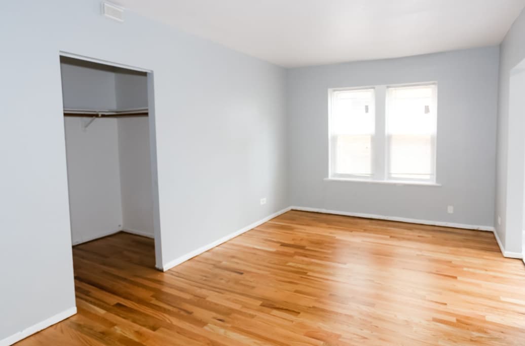 Building Photo - 4527 N Malden St