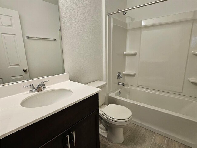 Building Photo - 1629 Brimhurst Dr