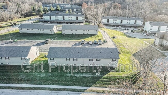 Building Photo - 6924 N Olive St